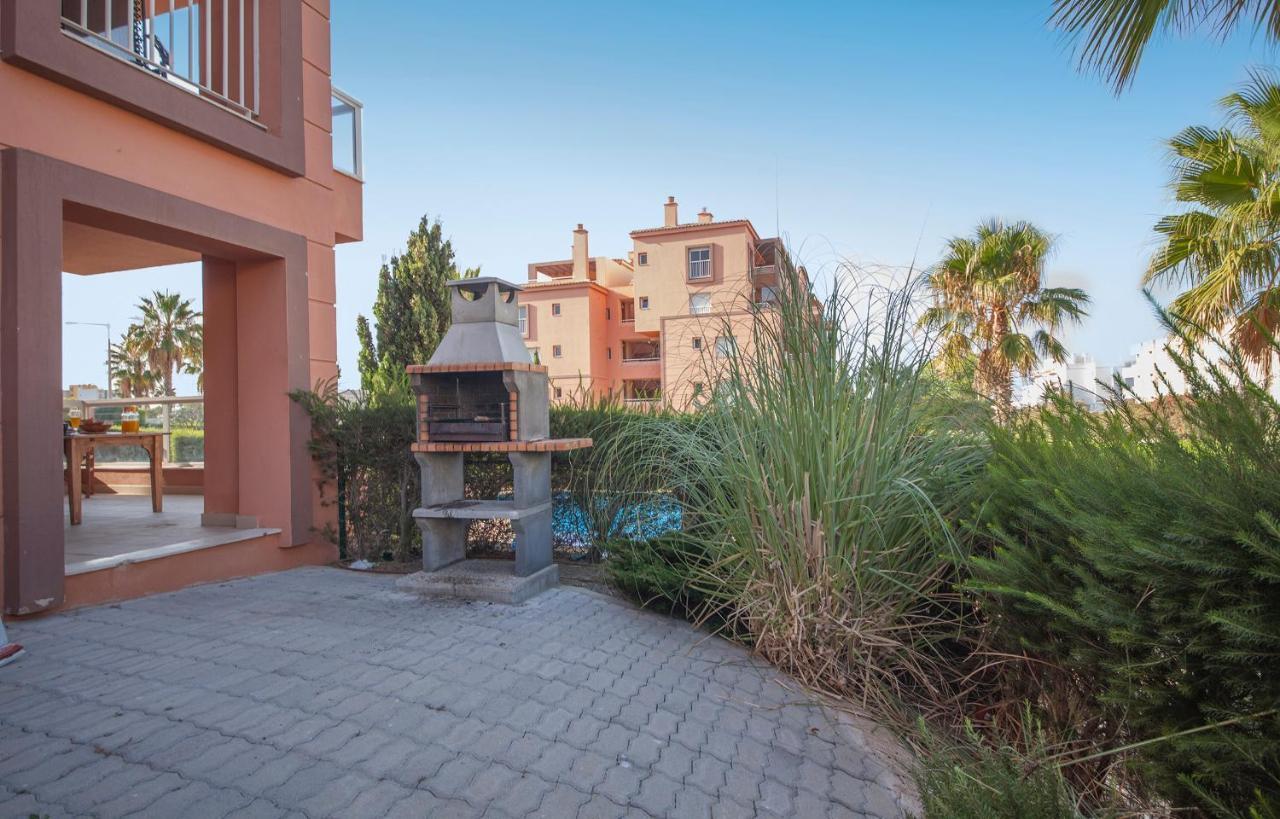 B02 - Fantastic Apartment With Pool Portimão Dış mekan fotoğraf