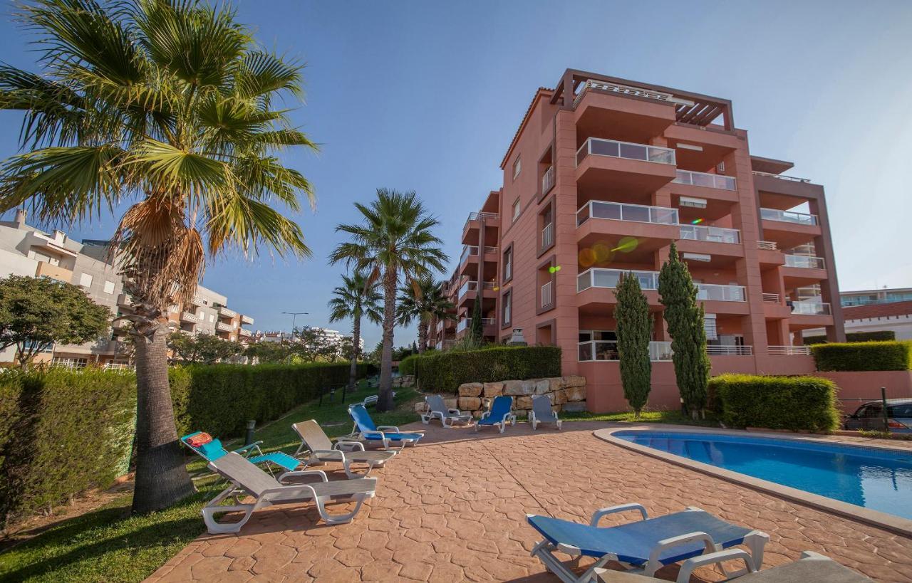 B02 - Fantastic Apartment With Pool Portimão Dış mekan fotoğraf