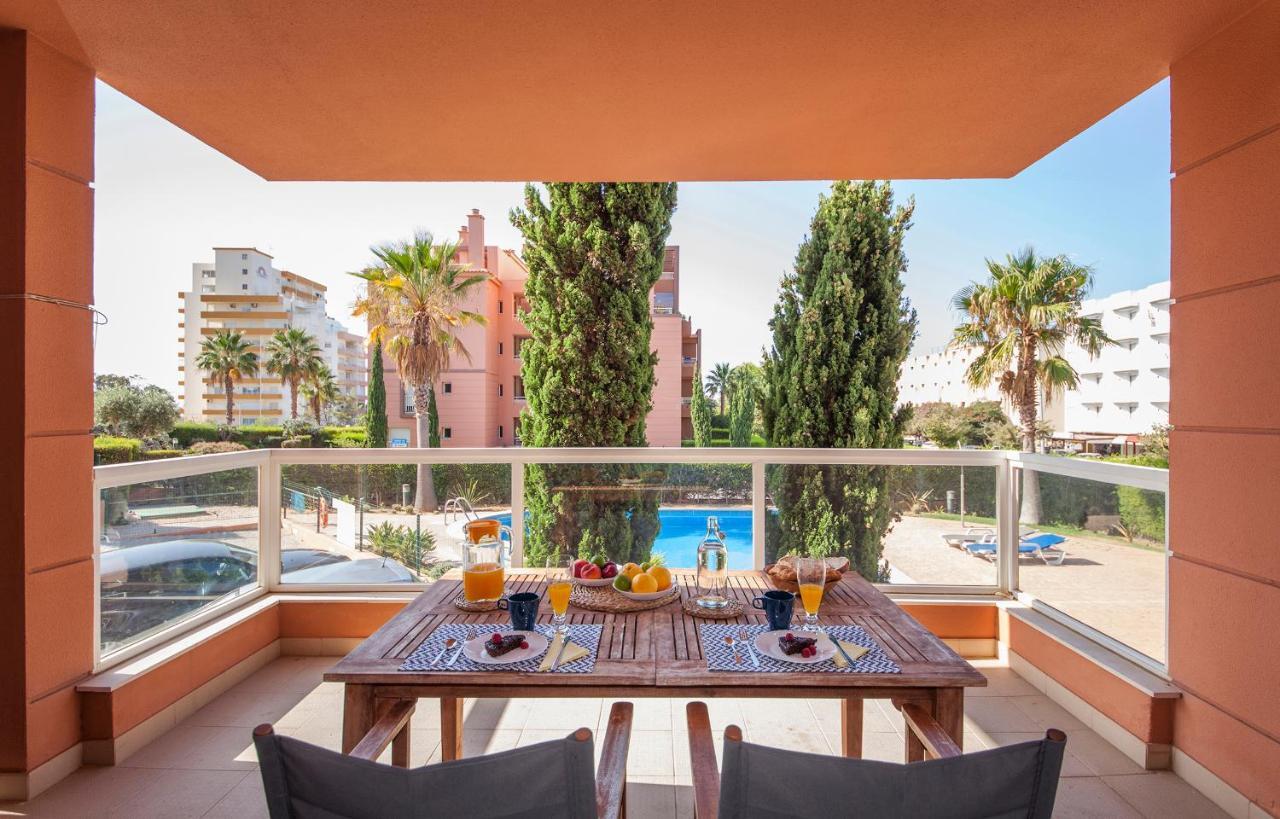 B02 - Fantastic Apartment With Pool Portimão Dış mekan fotoğraf
