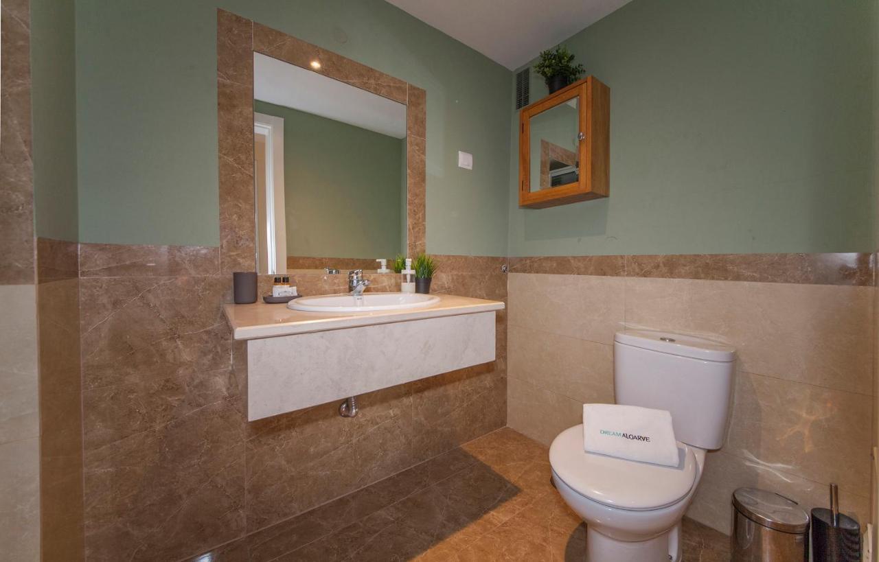 B02 - Fantastic Apartment With Pool Portimão Dış mekan fotoğraf